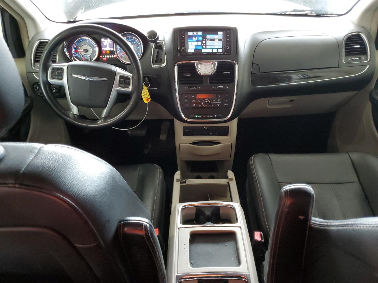 2013 CHRYSLER TOWN & COUNTRY TOURING L photo 15