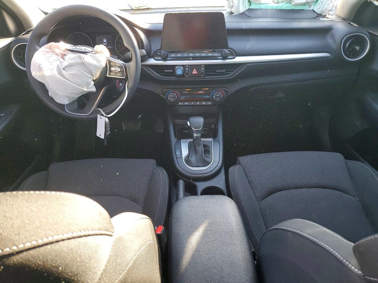 2019 KIA FORTE LXS photo 8