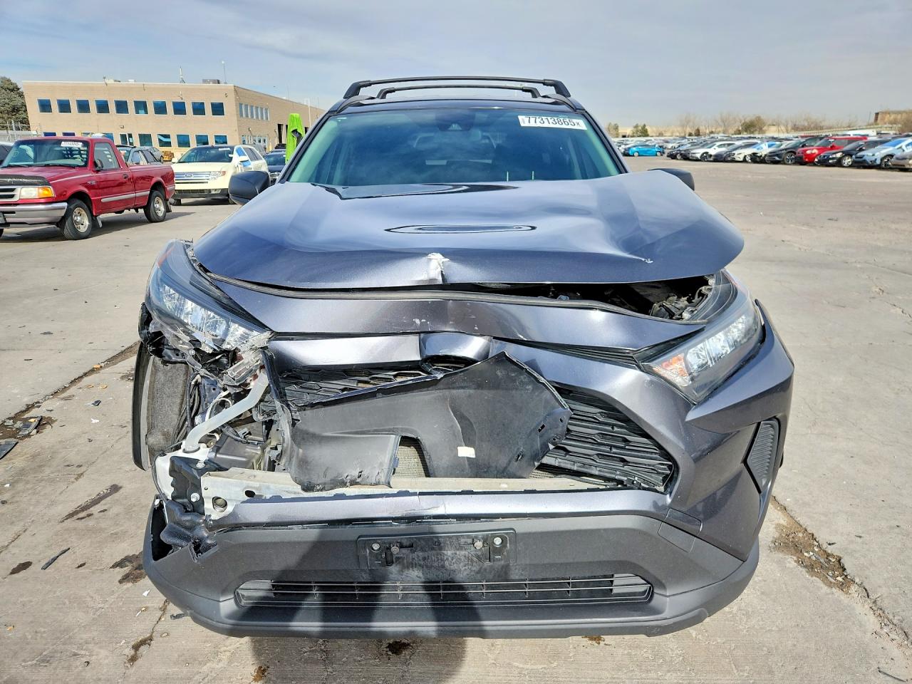 2019 TOYOTA RAV4 LE photo 5