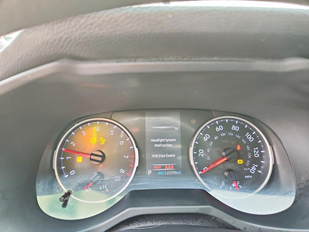 2019 TOYOTA RAV4 LE photo 9