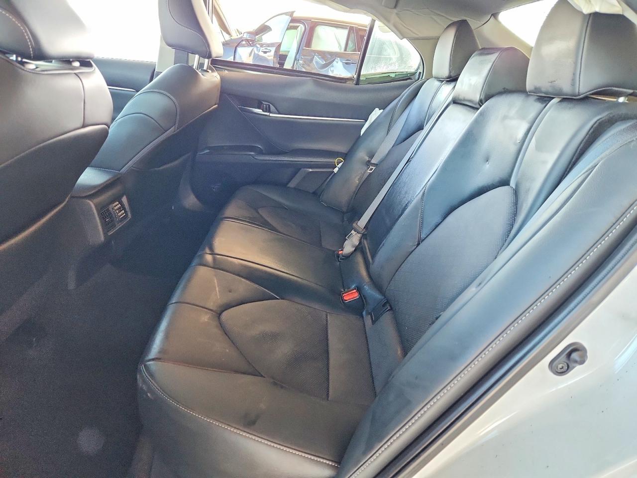 2021 TOYOTA CAMRY XSE photo 19