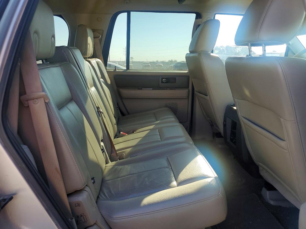 2010 FORD EXPEDITION XLT photo 21