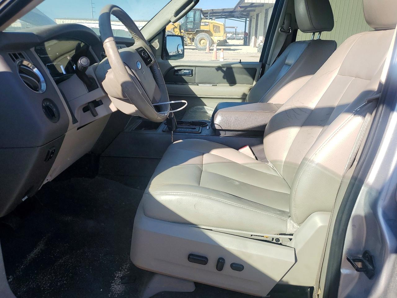 2010 FORD EXPEDITION XLT photo 13