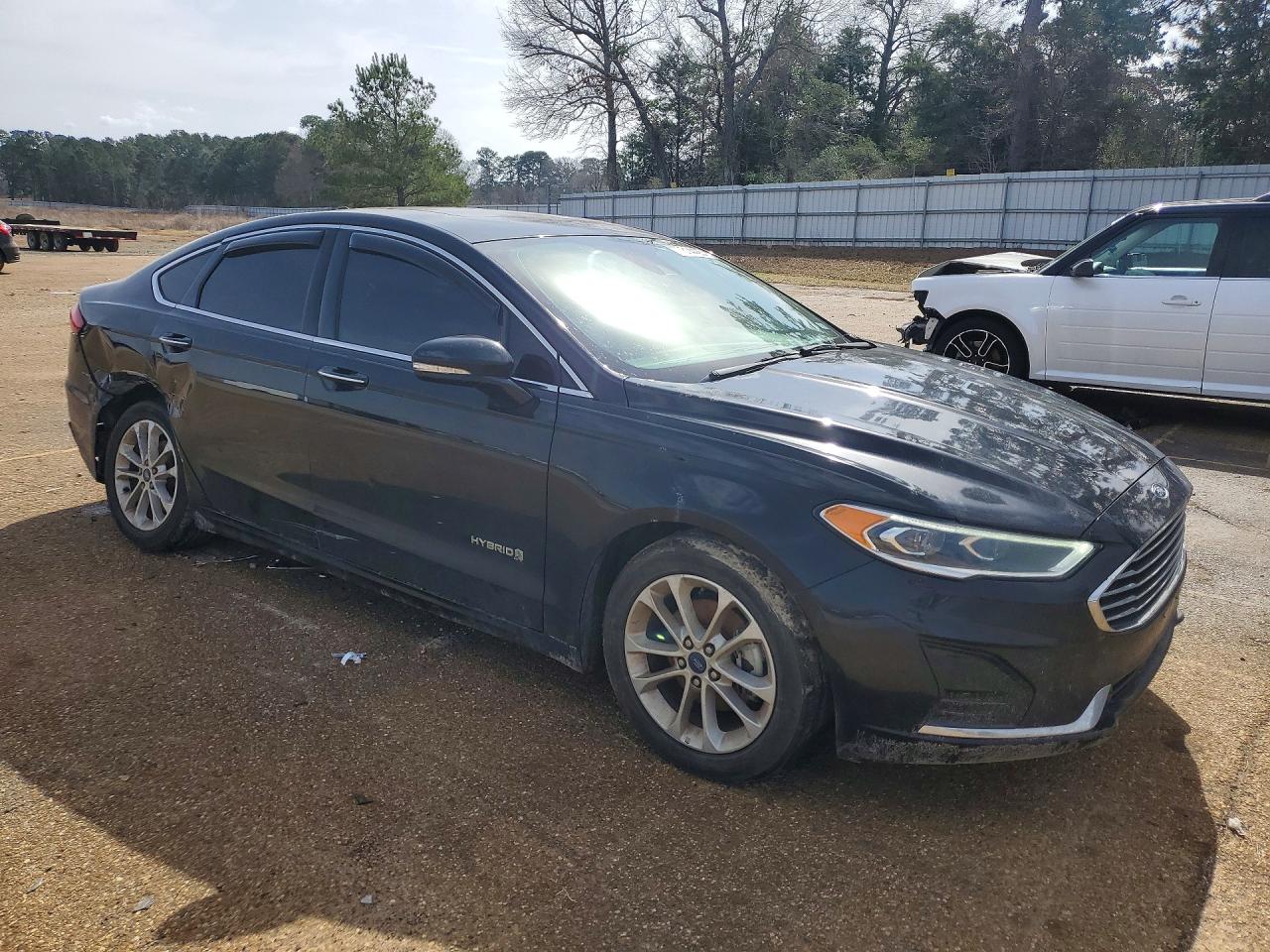 2019 FORD FUSION SEL photo 4