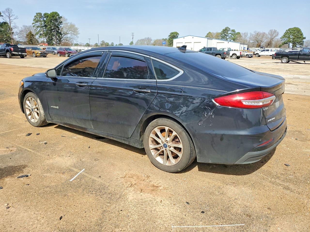 2019 FORD FUSION SEL photo 2