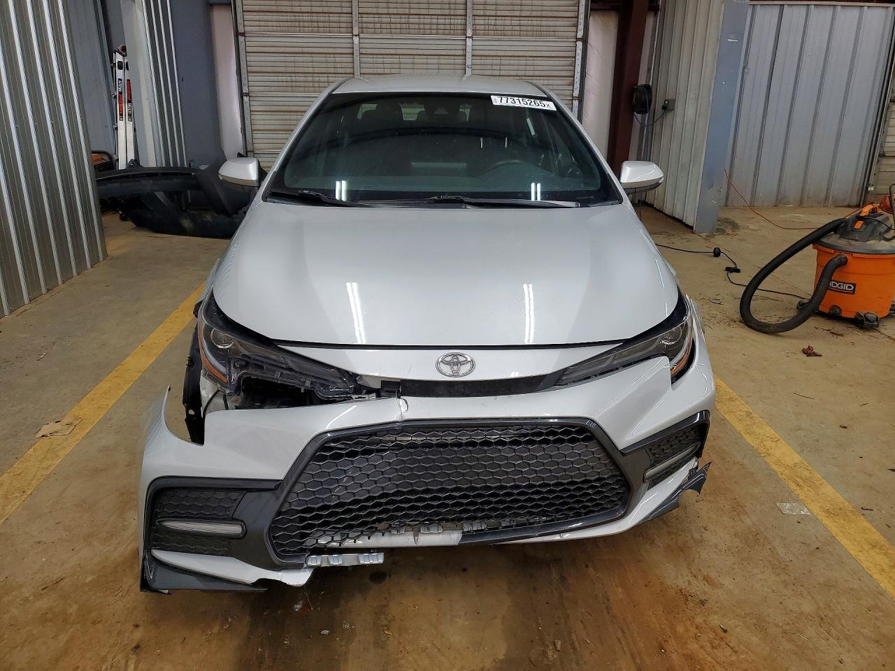 2022 TOYOTA COROLLA SE photo 9