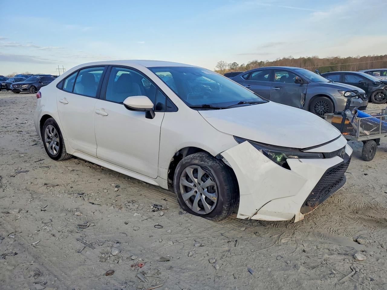 2020 TOYOTA COROLLA LE photo 4