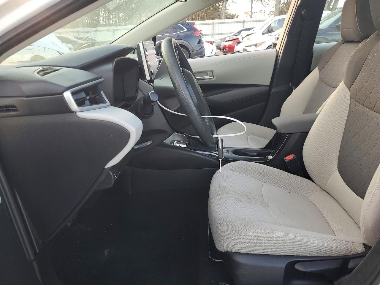 2020 TOYOTA COROLLA LE photo 7