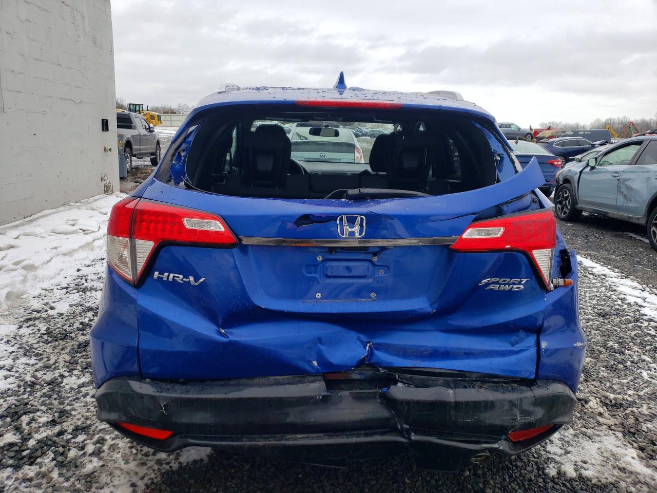 2021 HONDA HR-V SPORT photo 16
