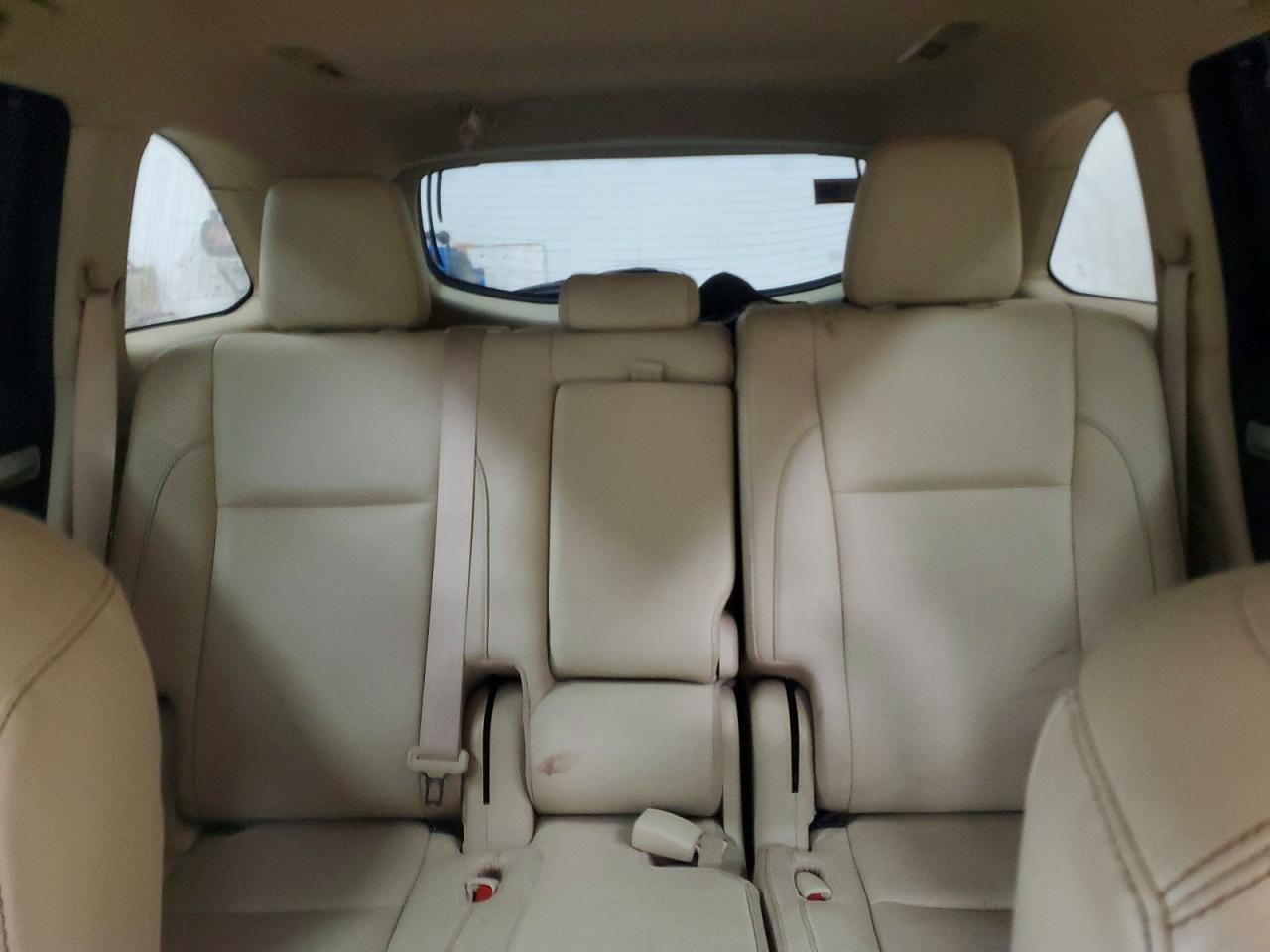 2017 TOYOTA HIGHLANDER SE photo 28