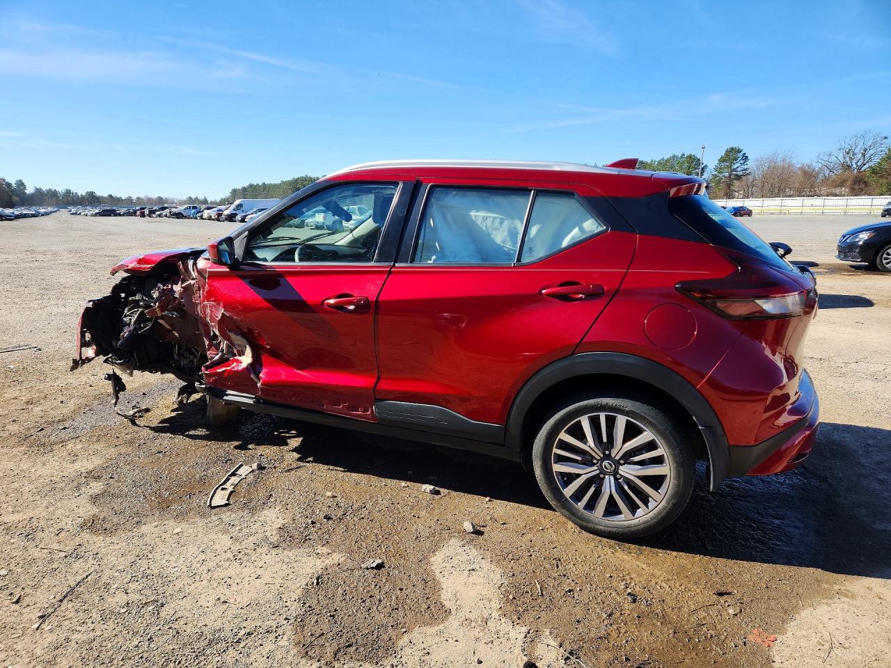 2021 NISSAN KICKS SV photo 3