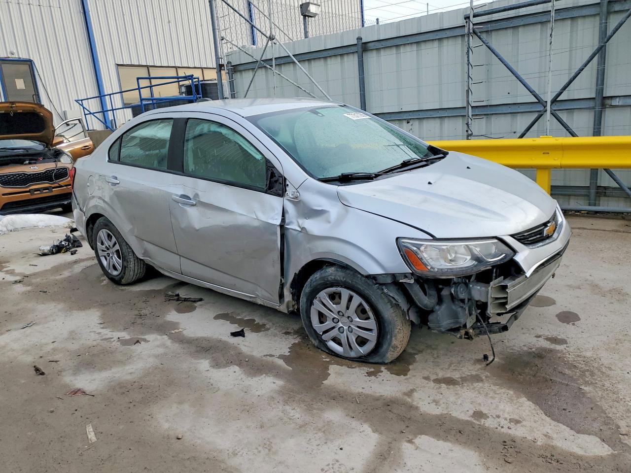 2017 CHEVROLET SONIC LS photo 7