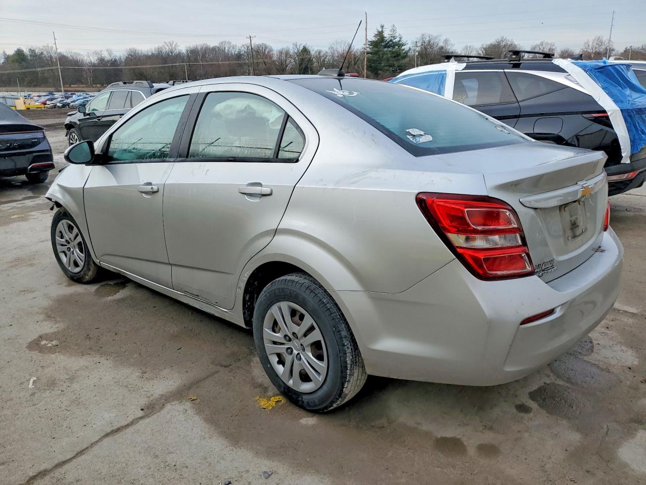 2017 CHEVROLET SONIC LS photo 3