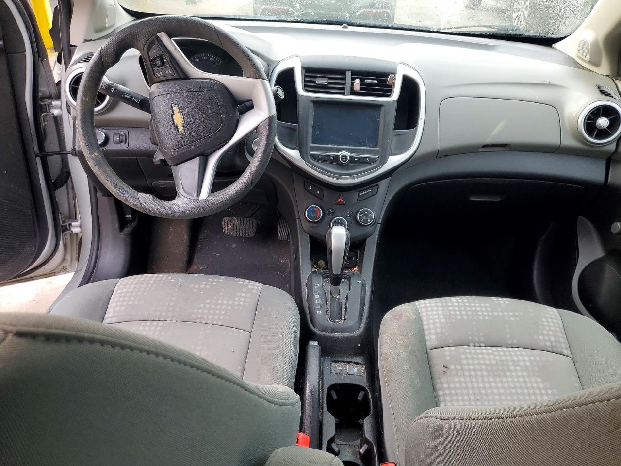 2017 CHEVROLET SONIC LS photo 15
