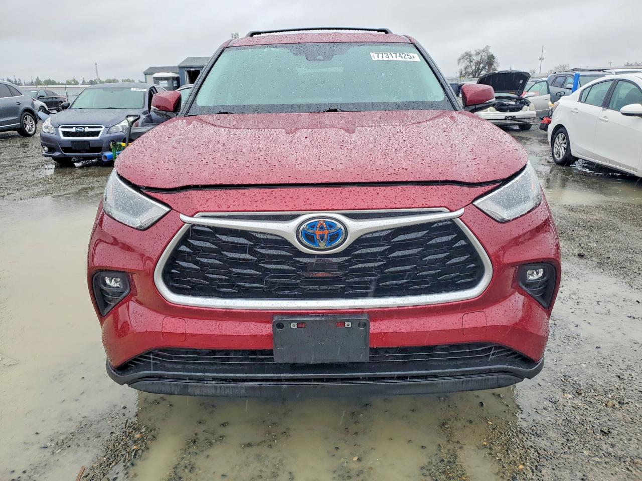 2021 TOYOTA HIGHLANDER HYBRID LE photo 9