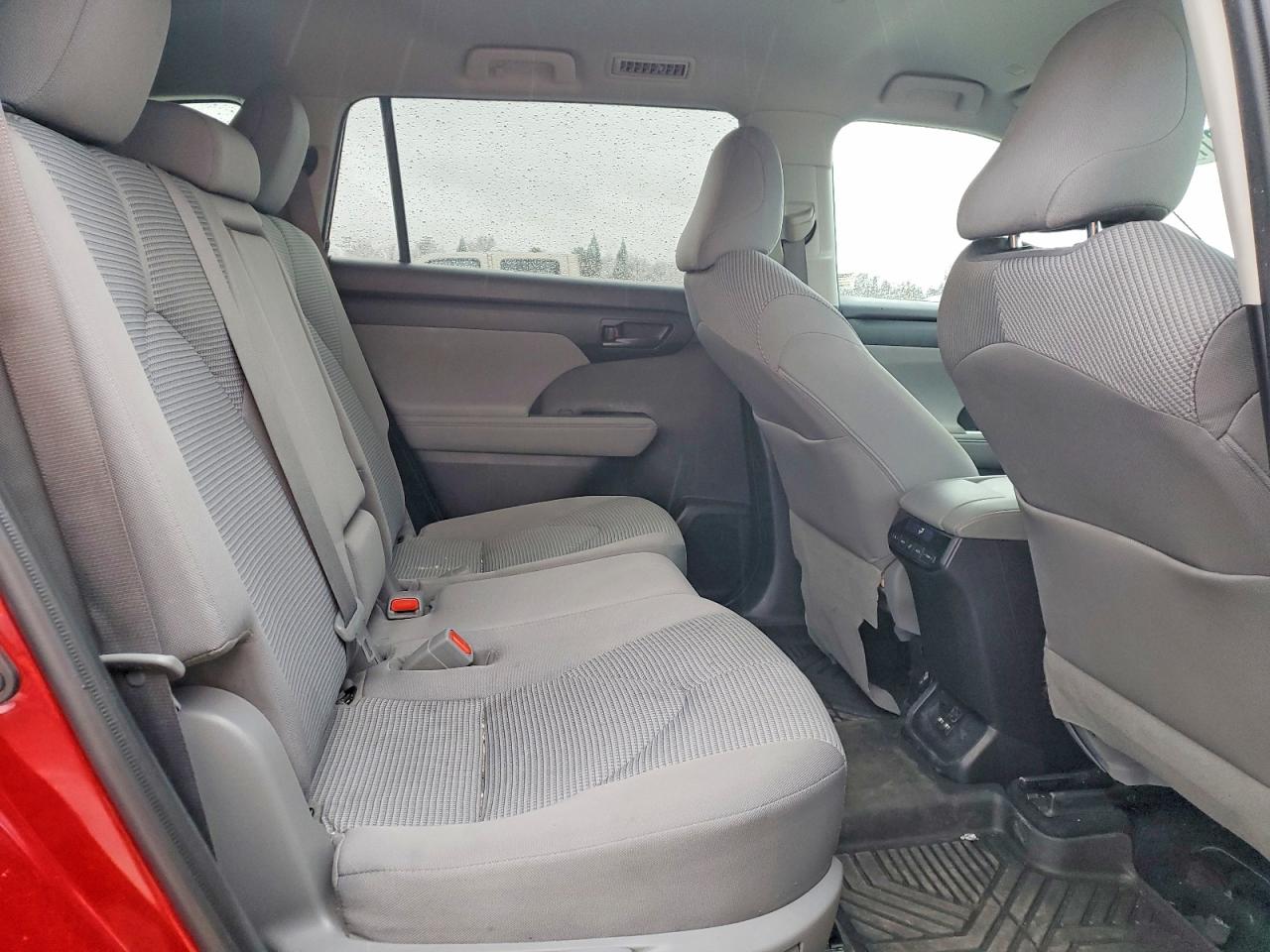 2021 TOYOTA HIGHLANDER HYBRID LE photo 21