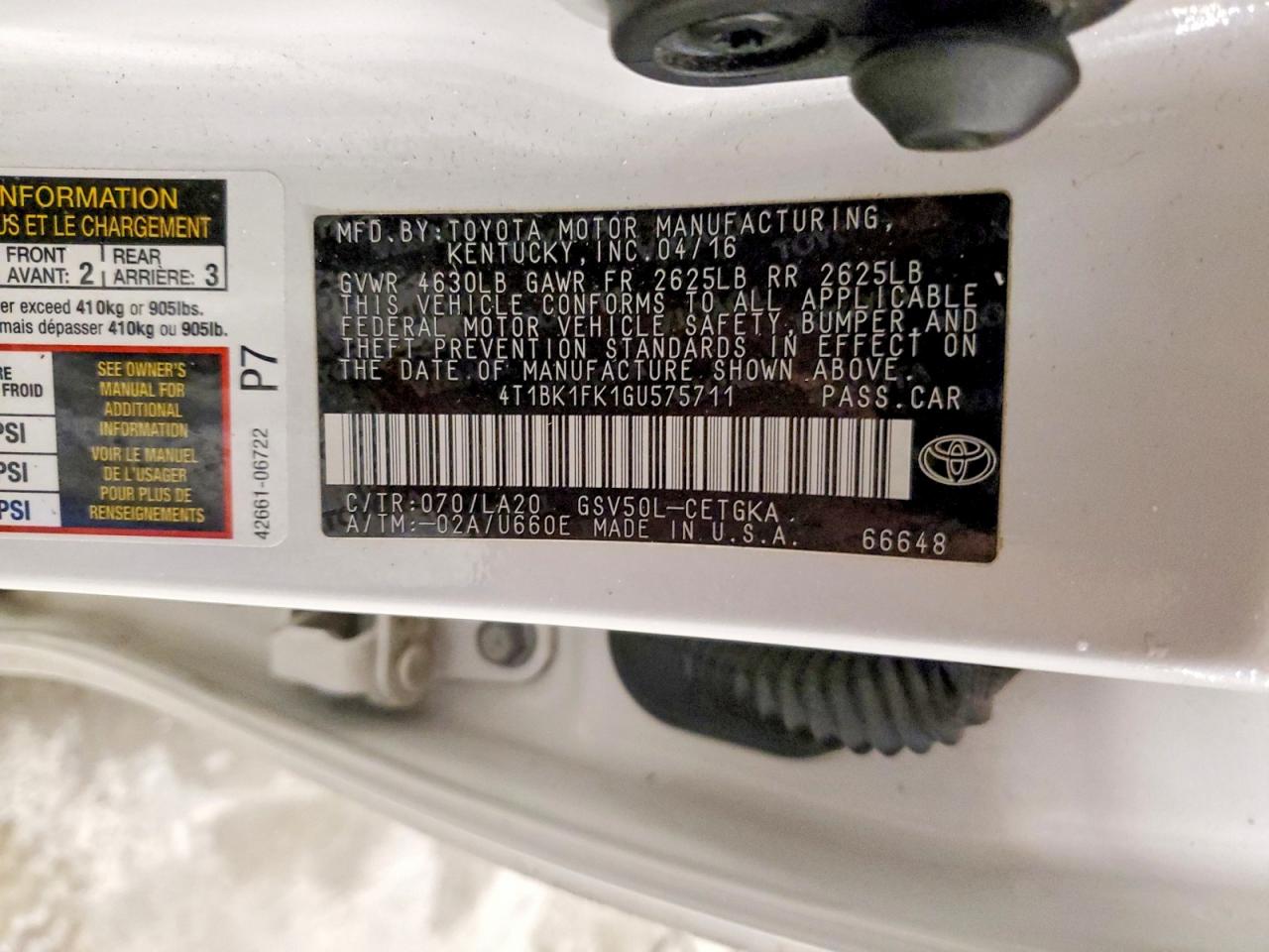 2016 TOYOTA CAMRY photo 13