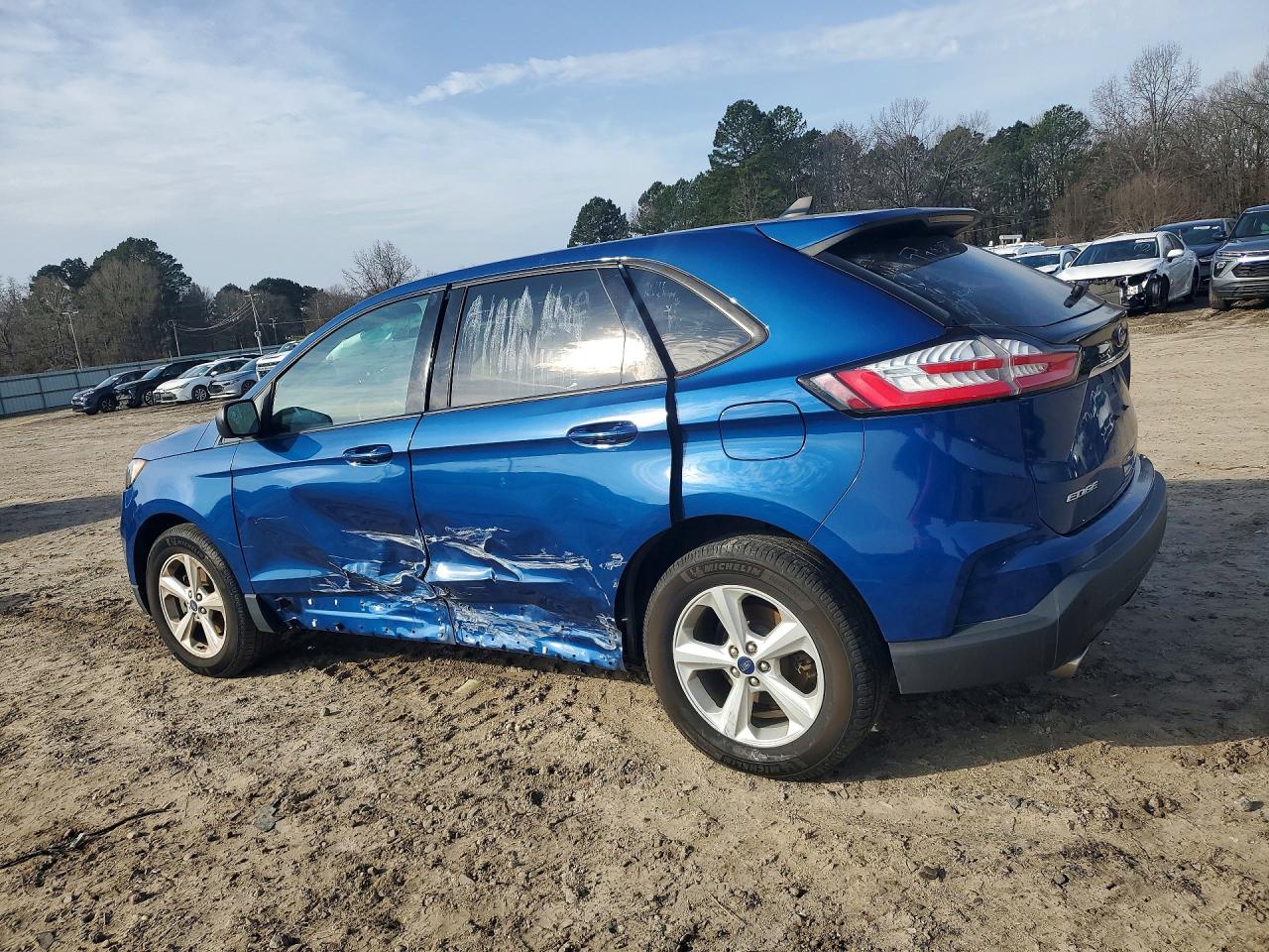 2020 FORD EDGE SE photo 2