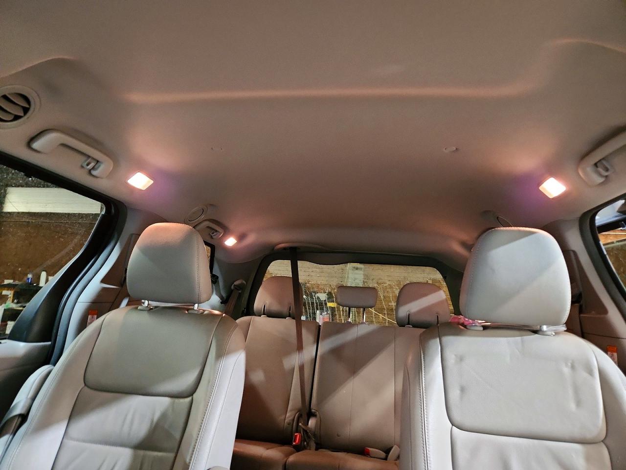 2017 TOYOTA SIENNA XLE 7-PASSENGER photo 19
