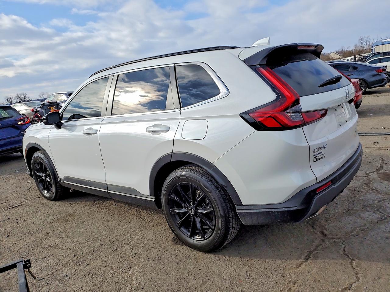 2025 HONDA CR-V SPORT-L photo 2