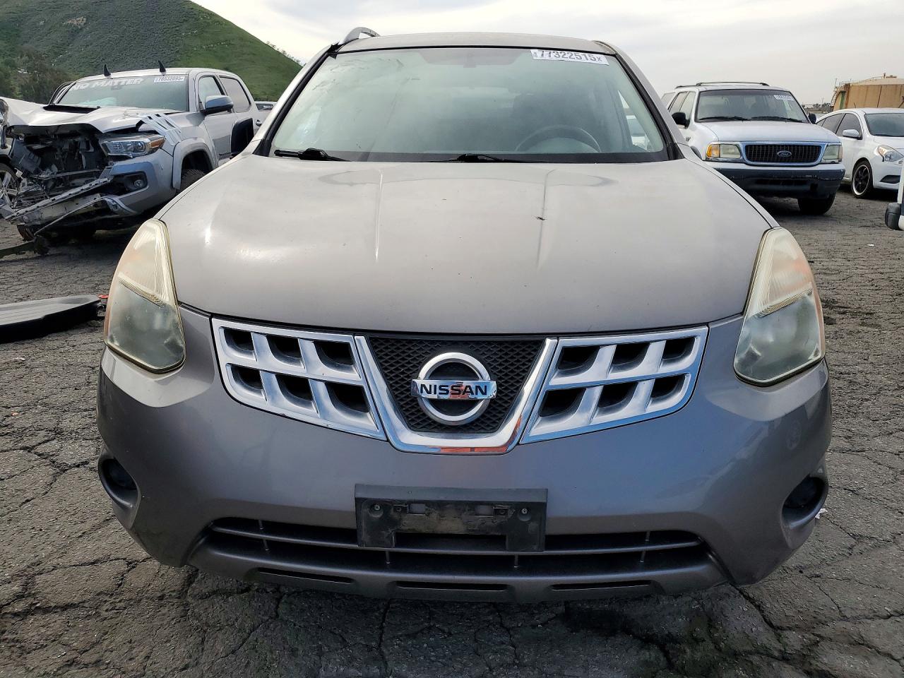 2013 NISSAN ROGUE S photo 5