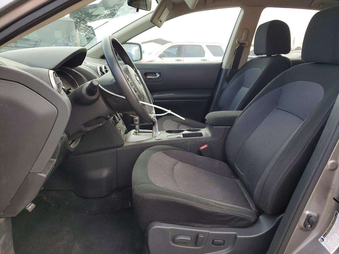 2013 NISSAN ROGUE S photo 7