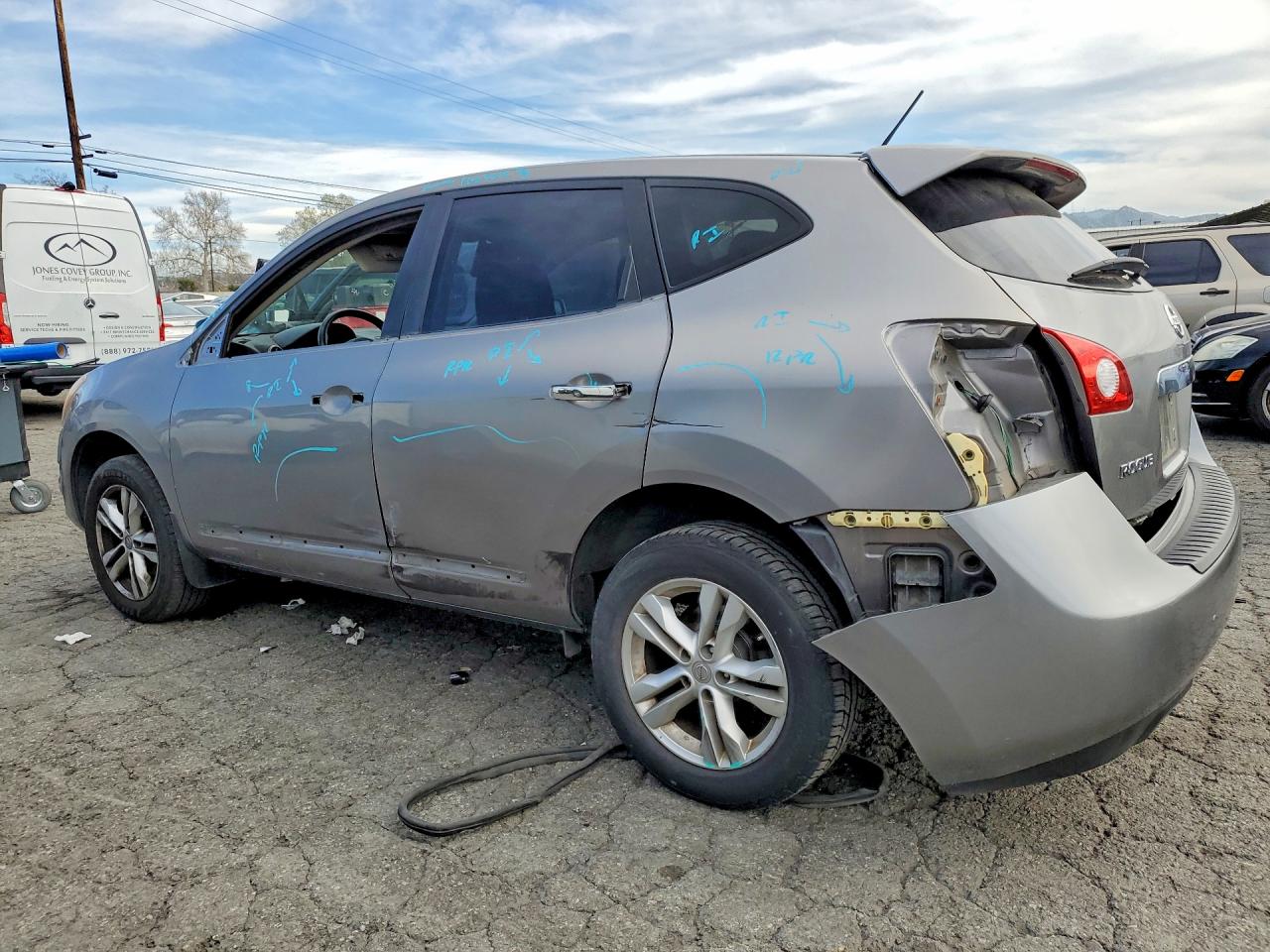 2013 NISSAN ROGUE S photo 2