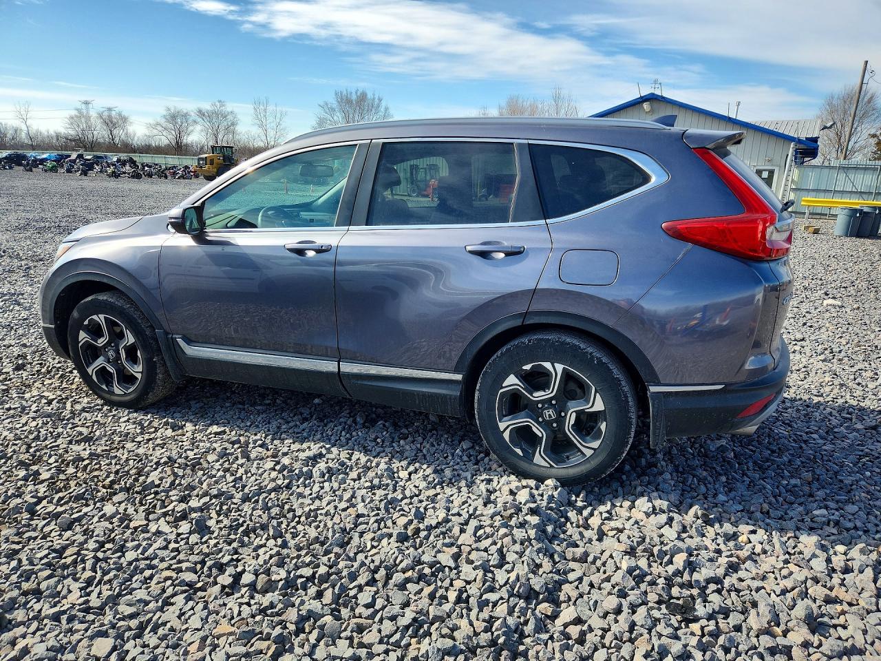 2017 HONDA CR-V TOURING photo 3