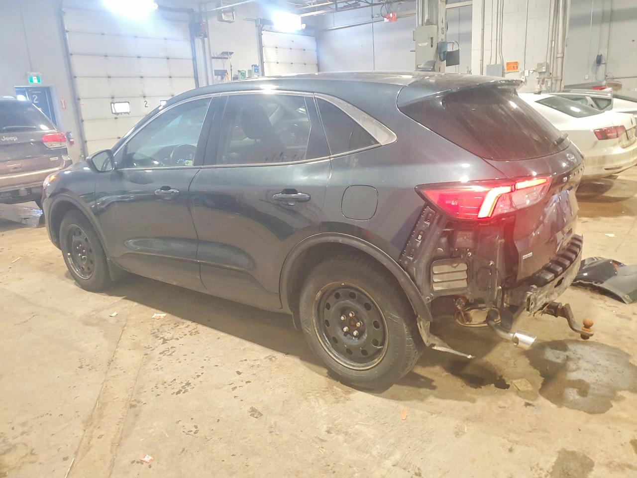 2022 FORD ESCAPE SE photo 2