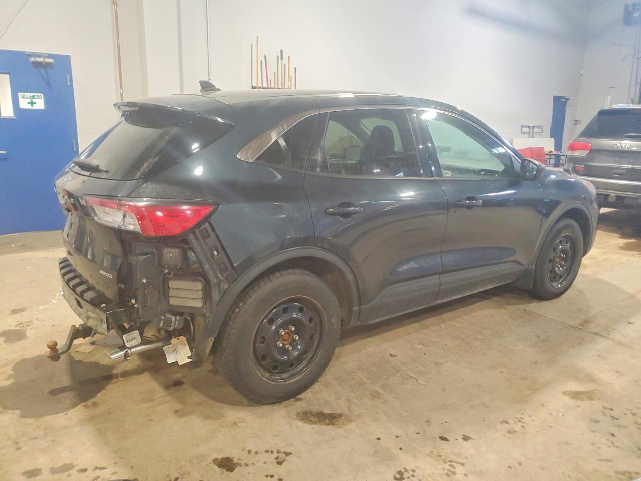 2022 FORD ESCAPE SE photo 3