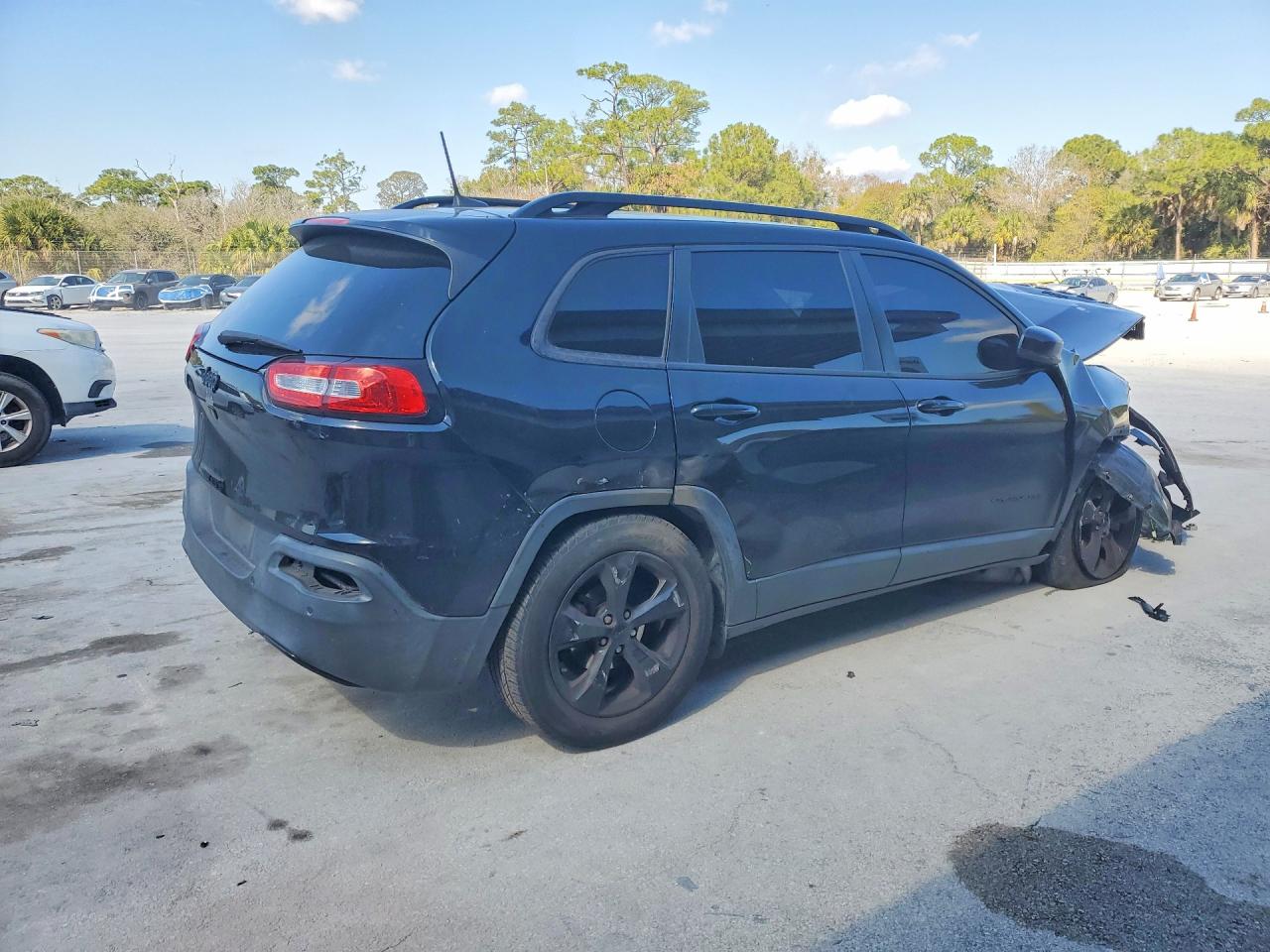 2018 JEEP CHEROKEE LIMITED photo 5