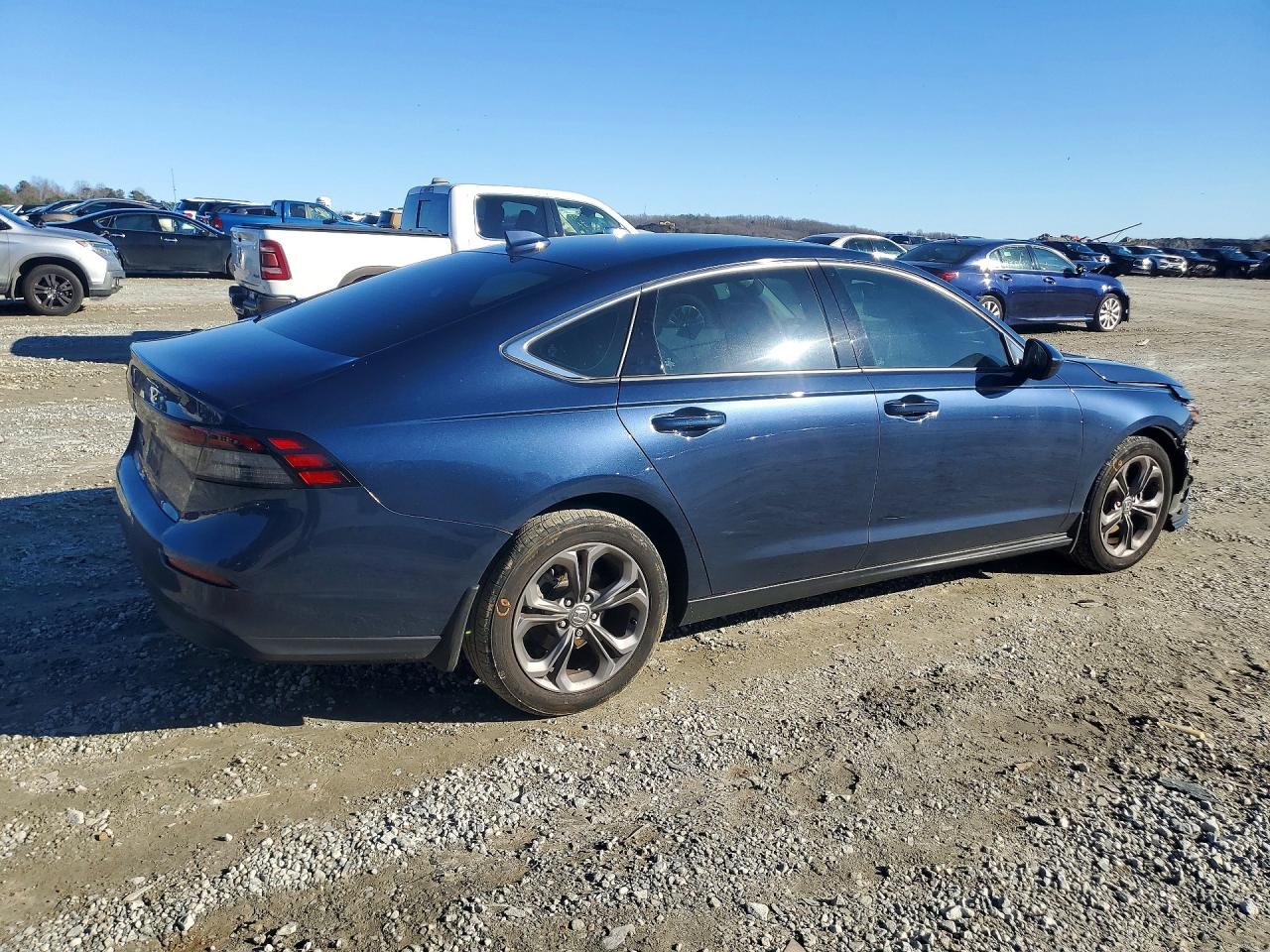 2024 HONDA ACCORD EX photo 3