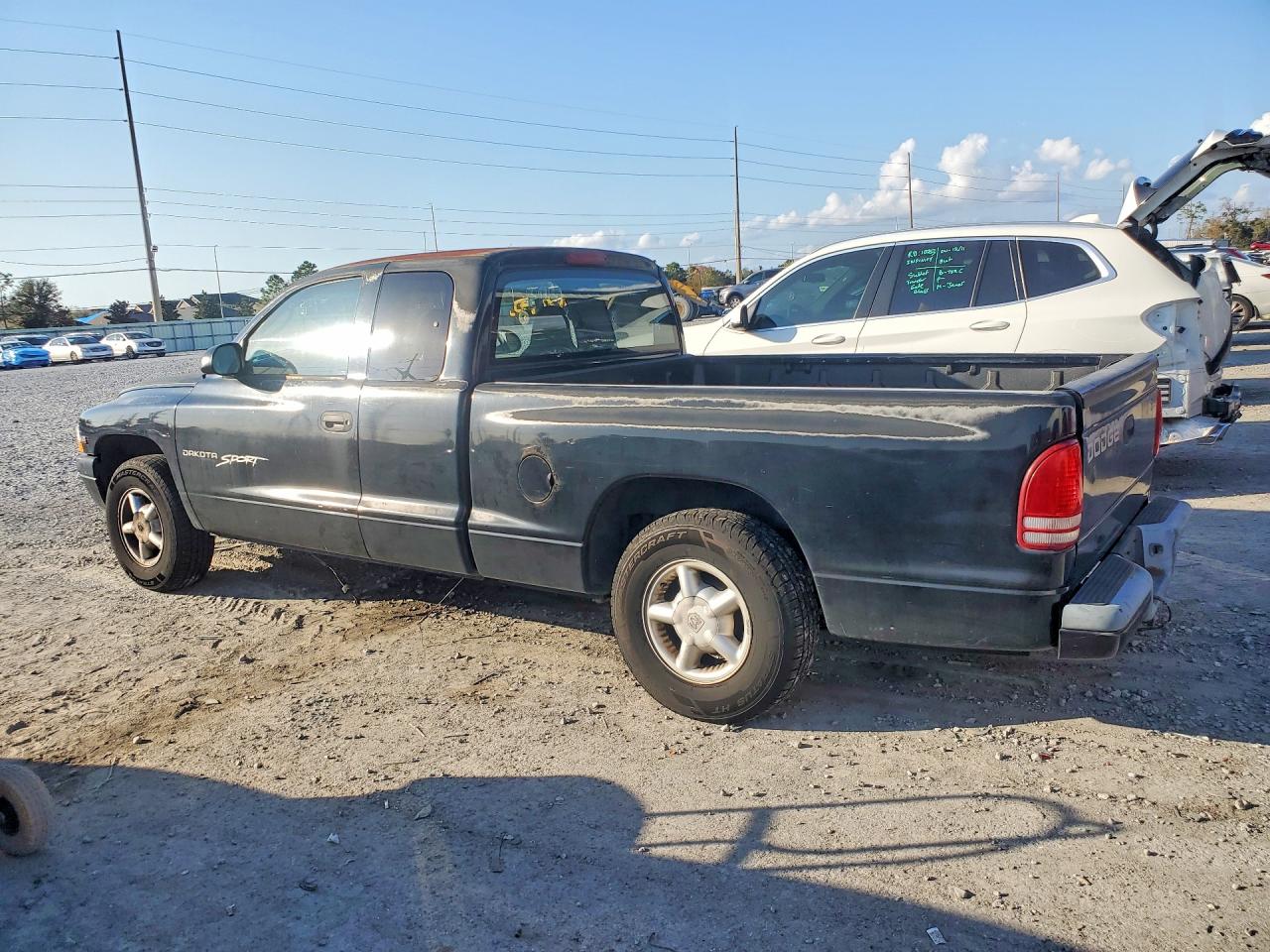 2000 DODGE DAKOTA photo 2