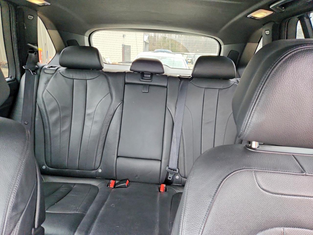 2015 BMW X5 XDRIVE50I photo 19