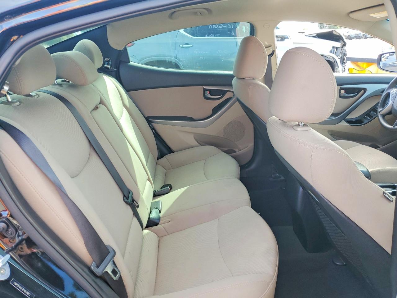 2015 HYUNDAI ELANTRA SE photo 19