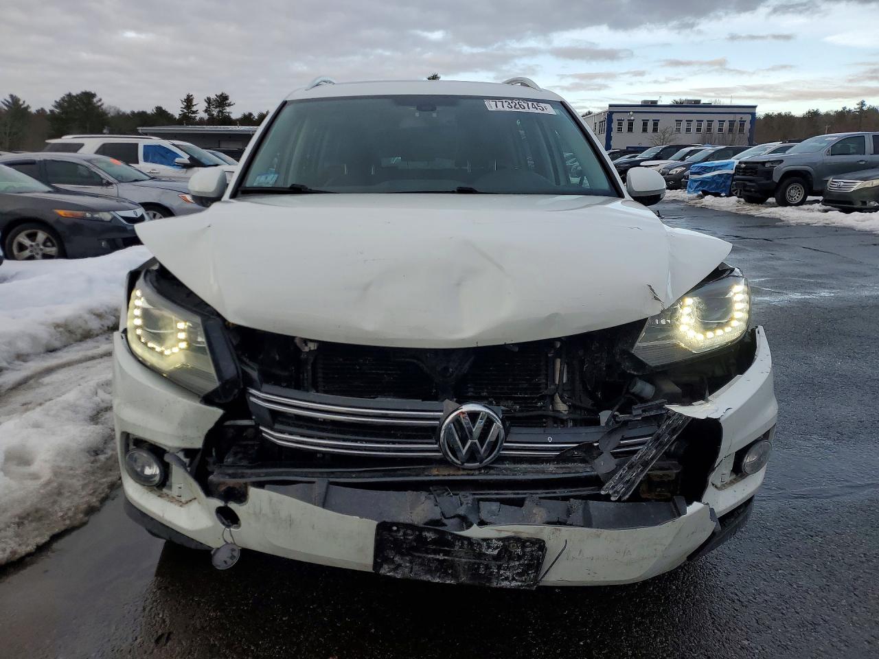 2017 VOLKSWAGEN TIGUAN SEL photo 13