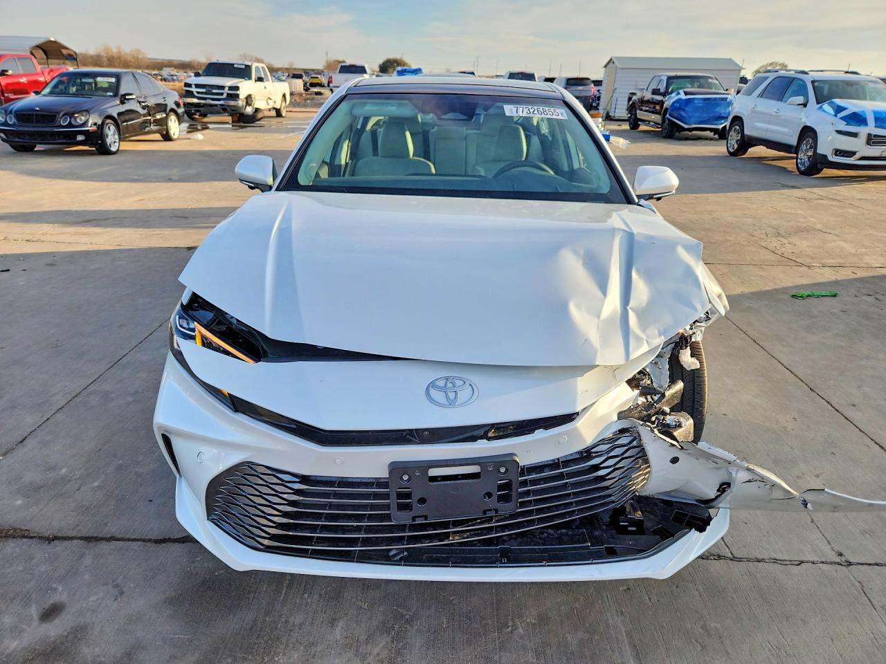 2026 TOYOTA CAMRY XLE photo 5