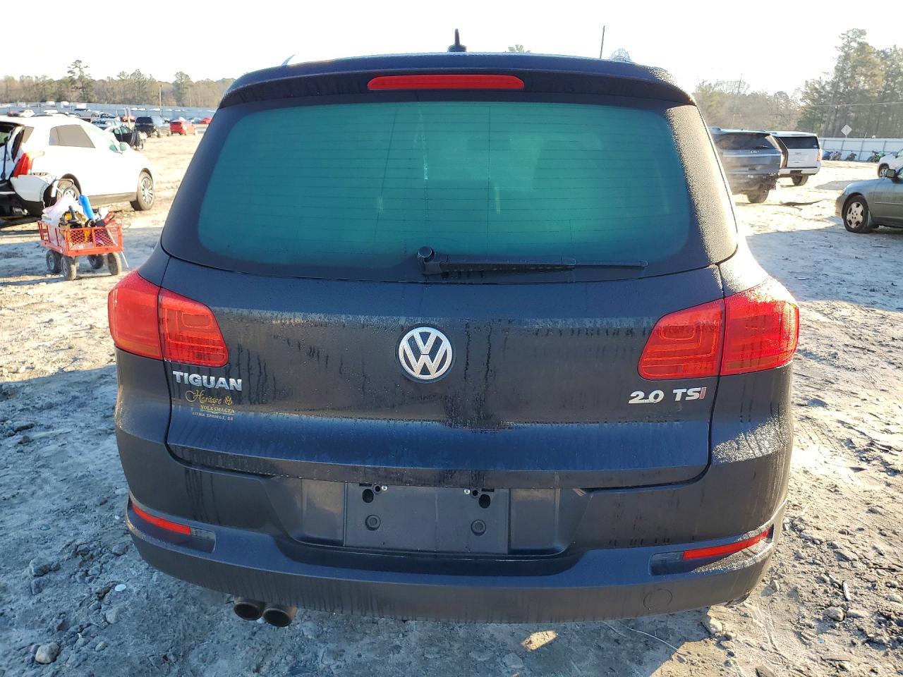 2013 VOLKSWAGEN TIGUAN S photo 6