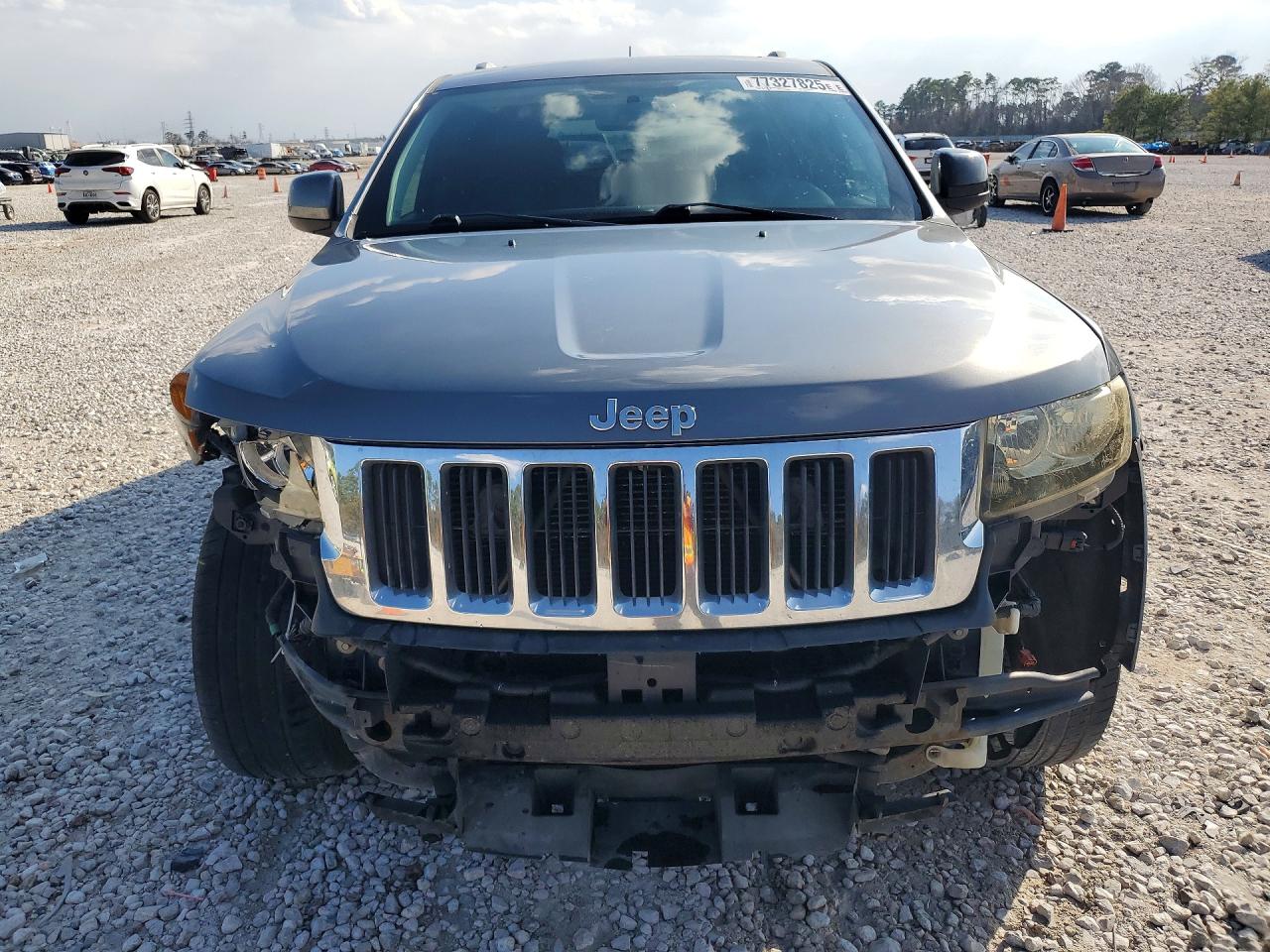 2012 JEEP GRAND CHEROKEE LAREDO photo 9