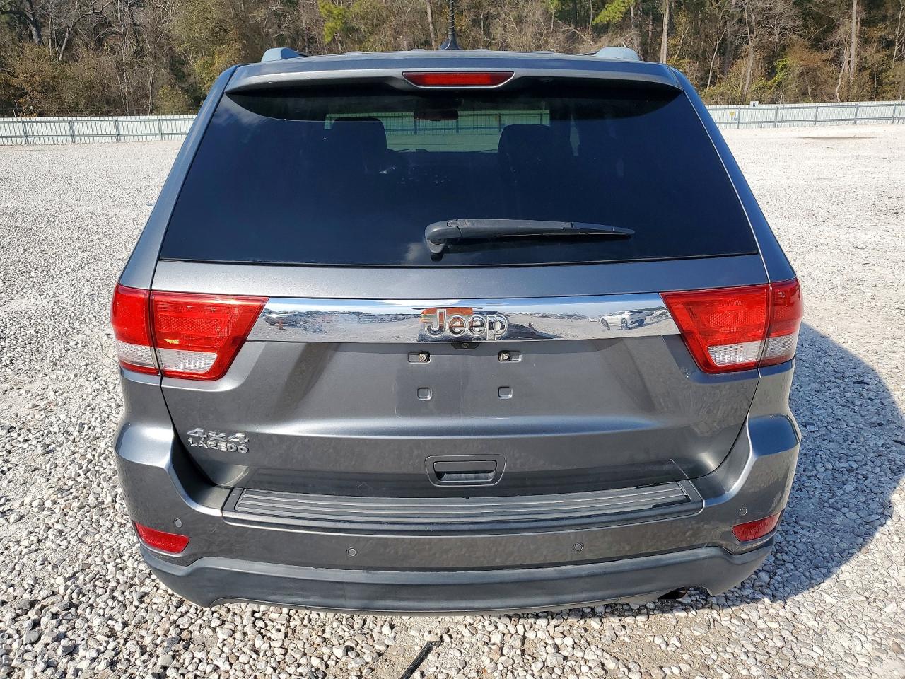 2012 JEEP GRAND CHEROKEE LAREDO photo 11