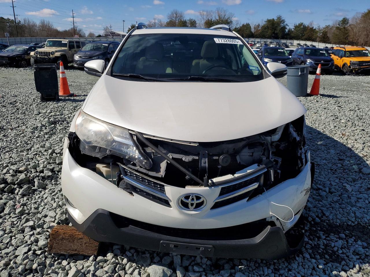 2014 TOYOTA RAV4 photo 5