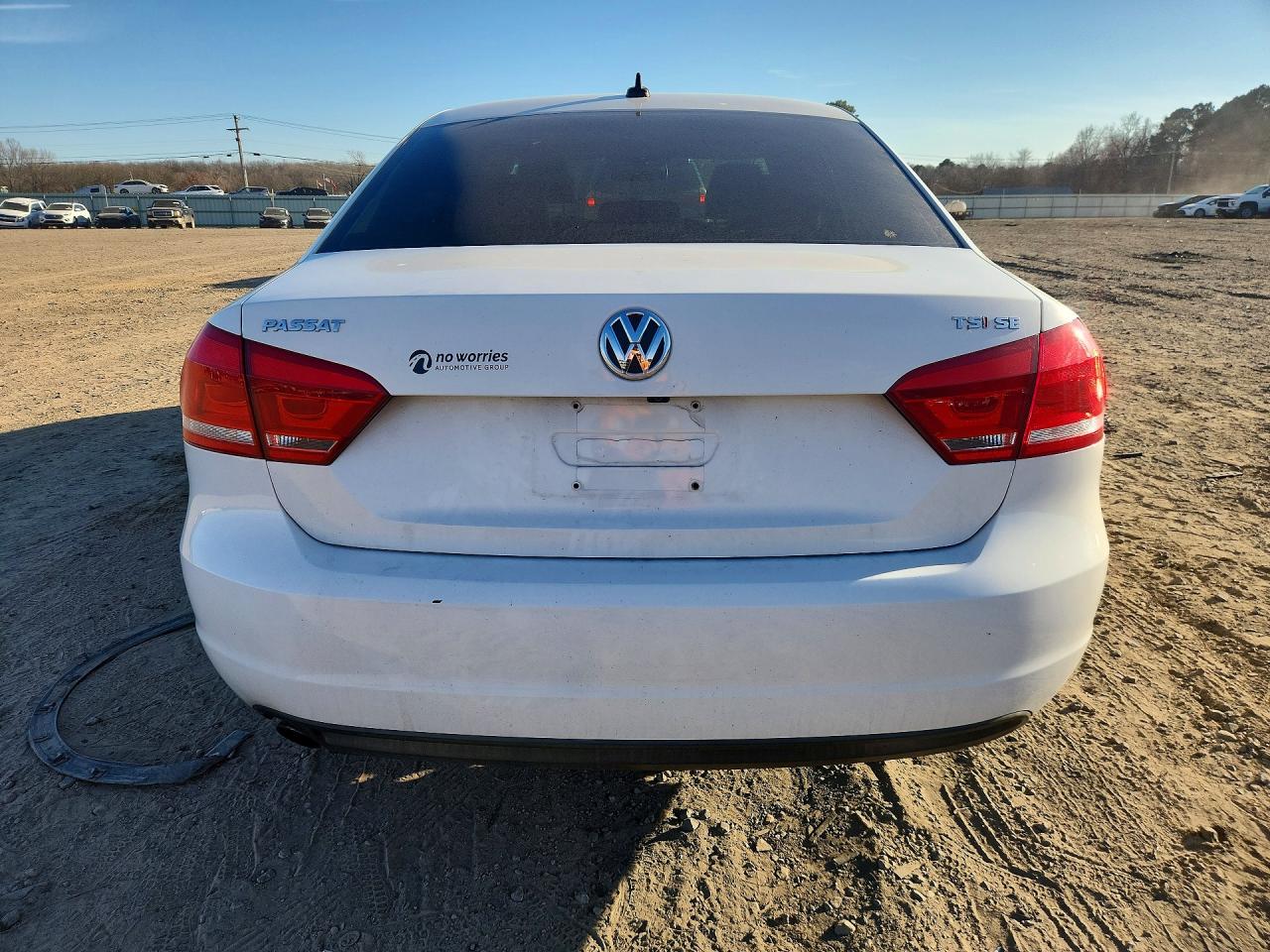 2014 VOLKSWAGEN PASSAT SE photo 11