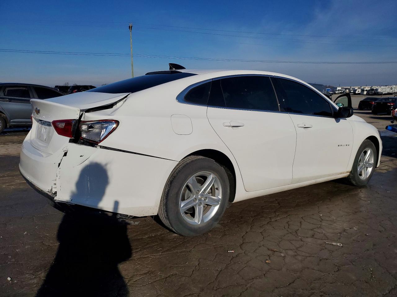 2024 CHEVROLET MALIBU LS photo 5