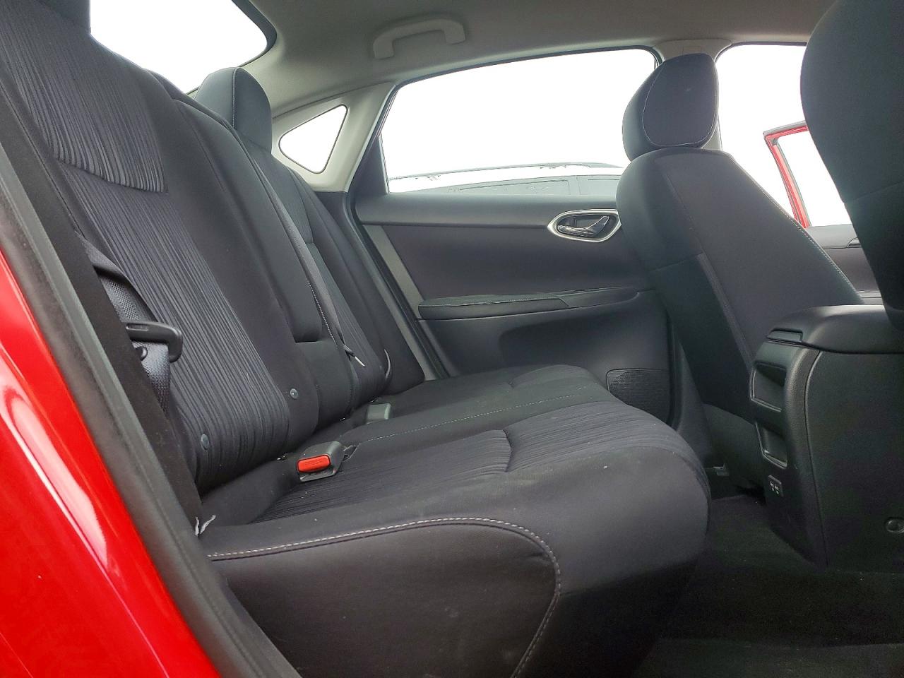 2019 NISSAN SENTRA S photo 10
