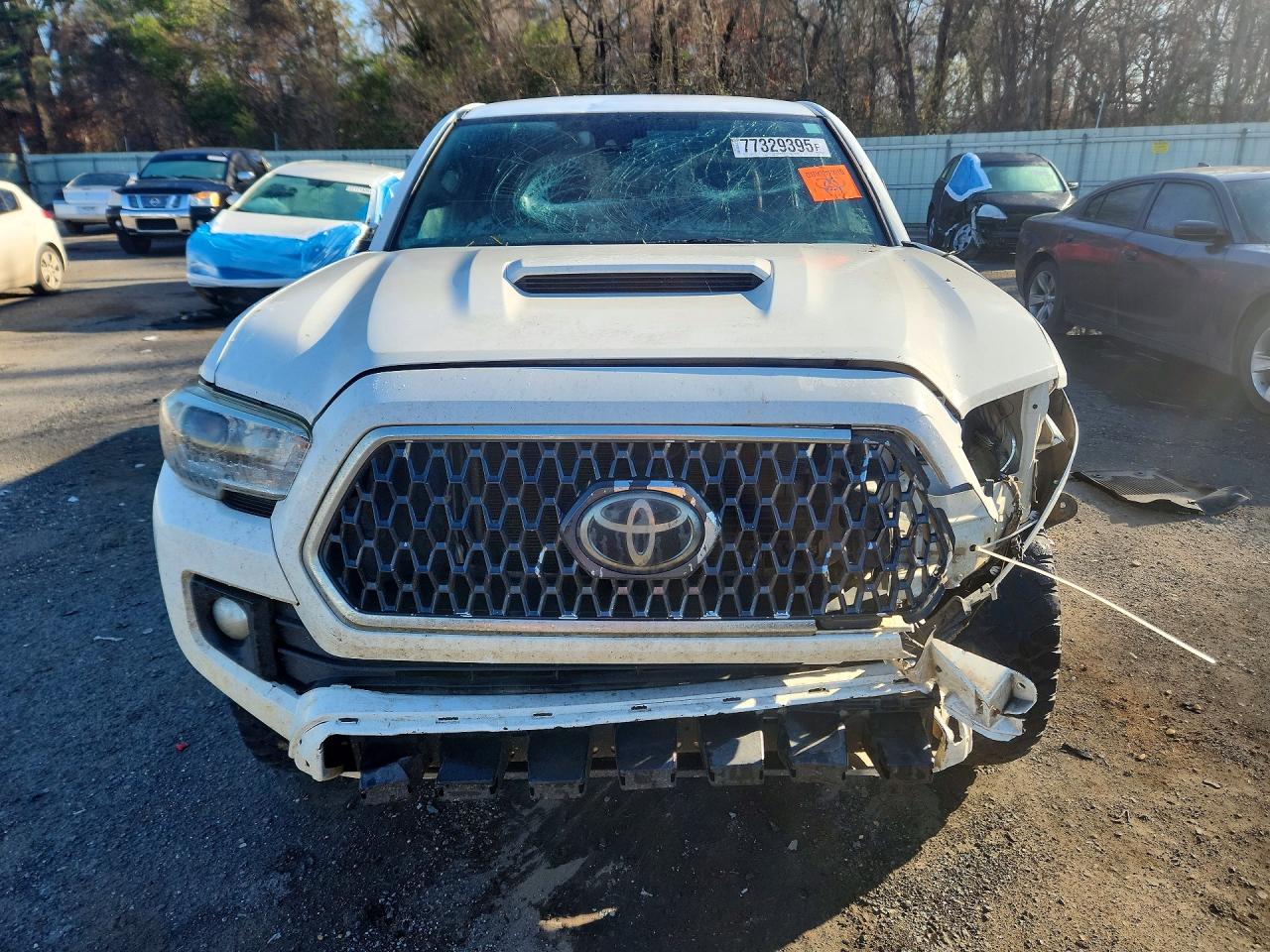 2019 TOYOTA TACOMA TRD SPORT photo 9