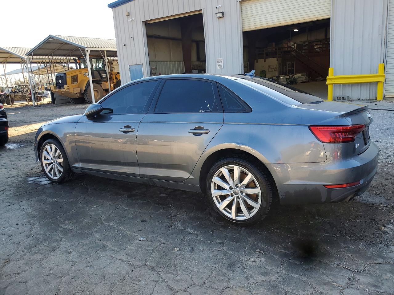2017 AUDI A4 PREMIUM photo 2