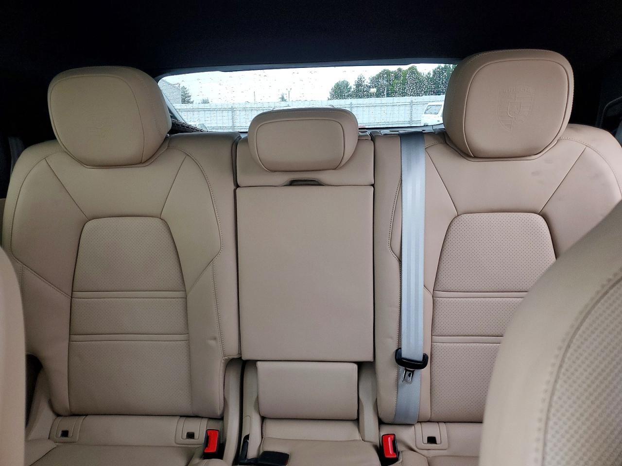 2022 PORSCHE CAYENNE E HYBRID COUPE photo 10