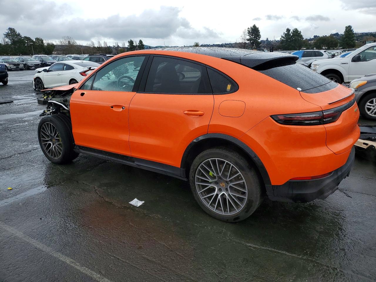 2022 PORSCHE CAYENNE E HYBRID COUPE photo 2
