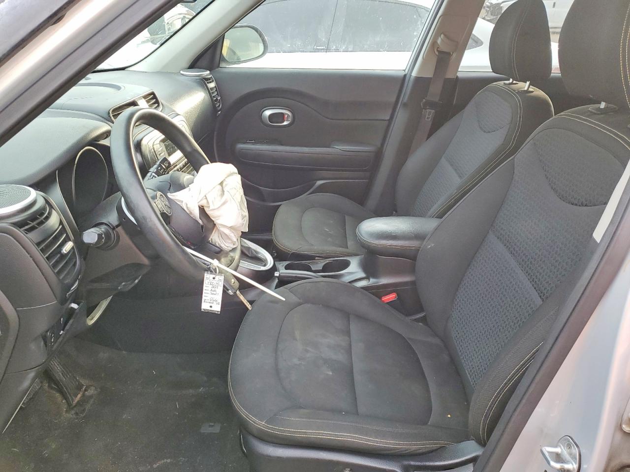 2014 KIA SOUL + photo 13