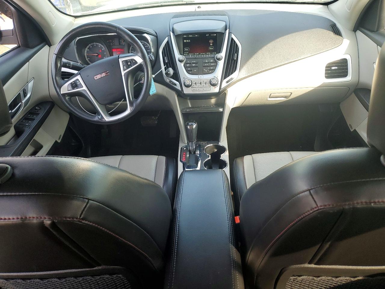2017 GMC TERRAIN SLT photo 8